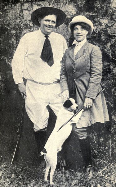 Джек Лондон и его жена Чармиан за 6 дней до смерти писателя