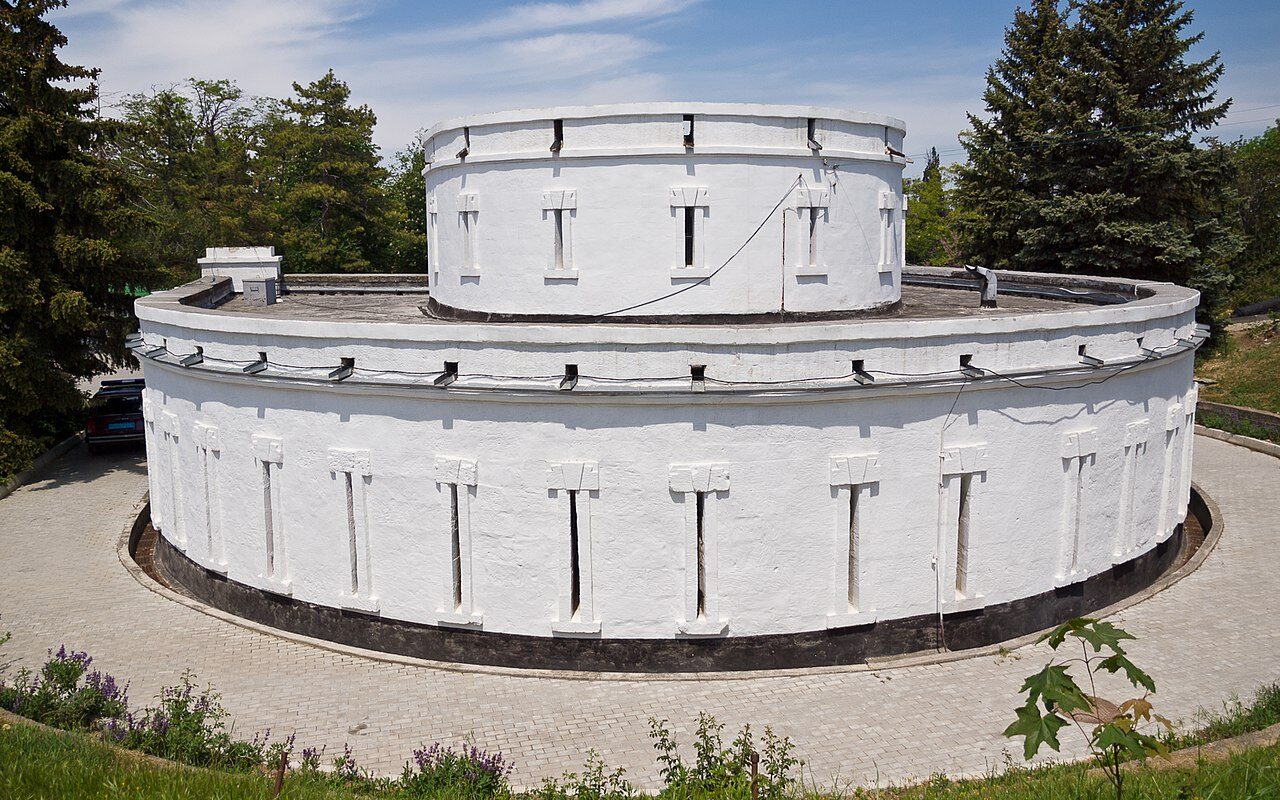 Оборонительная (Каменная) башня на Корниловском бастионе