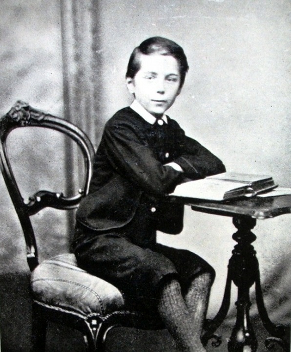 Young Wells, «Bertie» as he was known, 1870г. Юный Уэллс, «Берти», как его называли