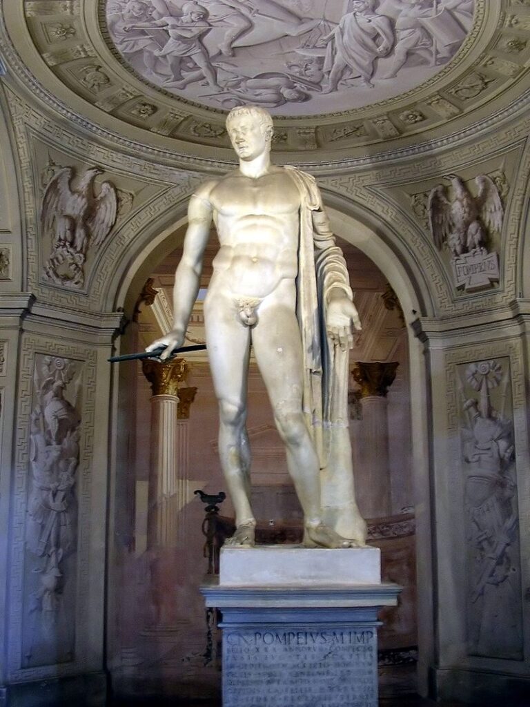 Римская статуя, предположительно изображающая Помпея, на вилле Арконати в Кастеллаццо ди Боллате (Милан, Италия), привезенная из Рима в 1627 году Галеаццо Арконати.