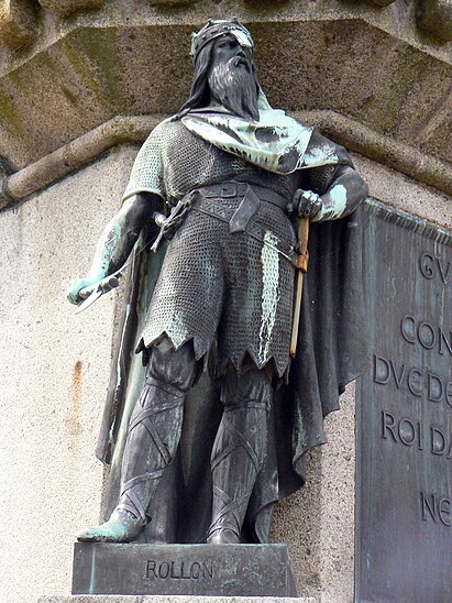 Роллон (Ролло; около 860 — около 932) — первый герцог Нормандии (под именем Роберт I), происходил из знатной датской семьи