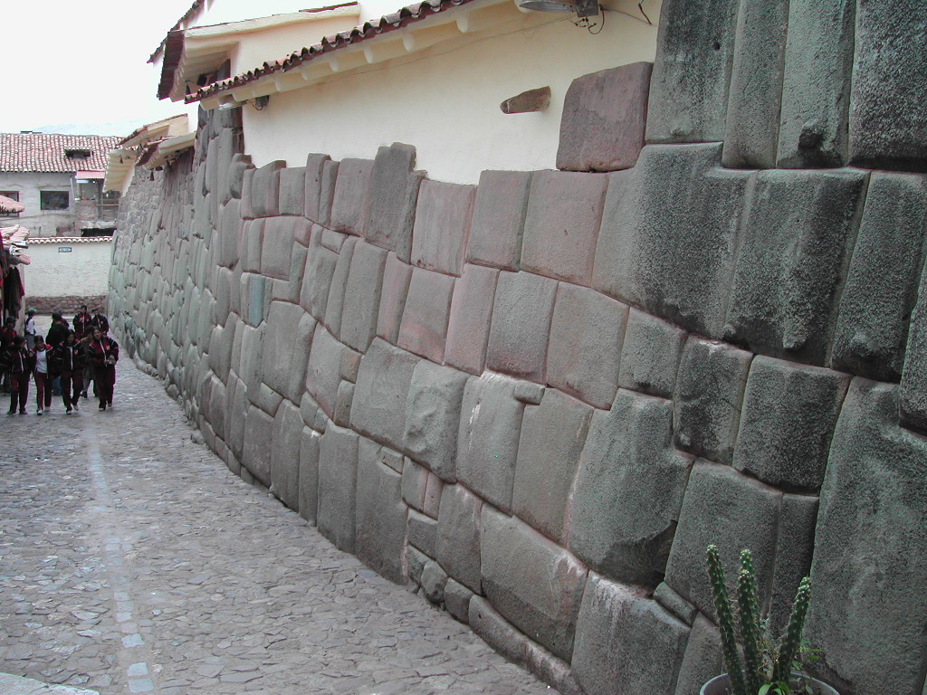 Полигональная кладка в Перу. Куско